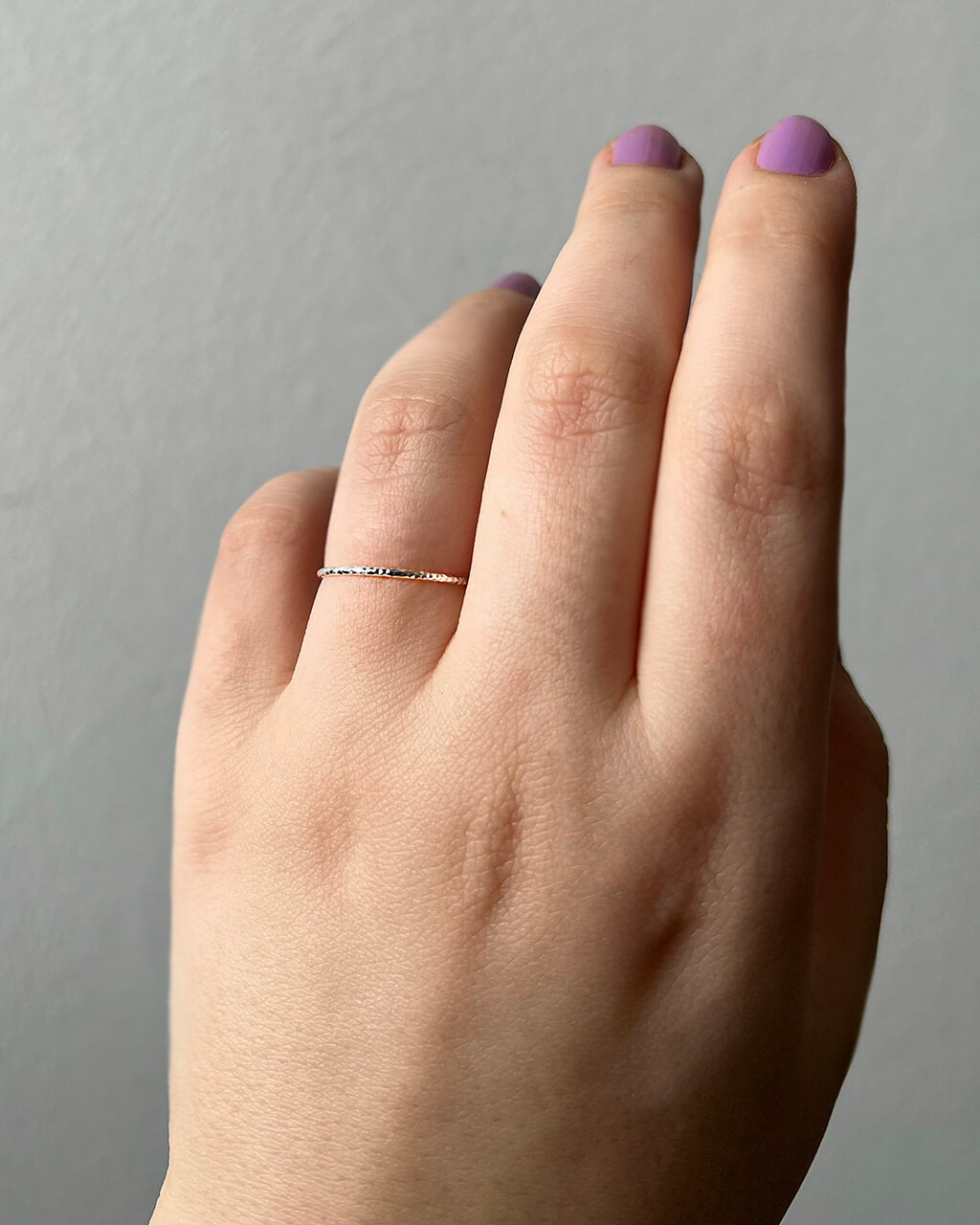Thin stacking ring