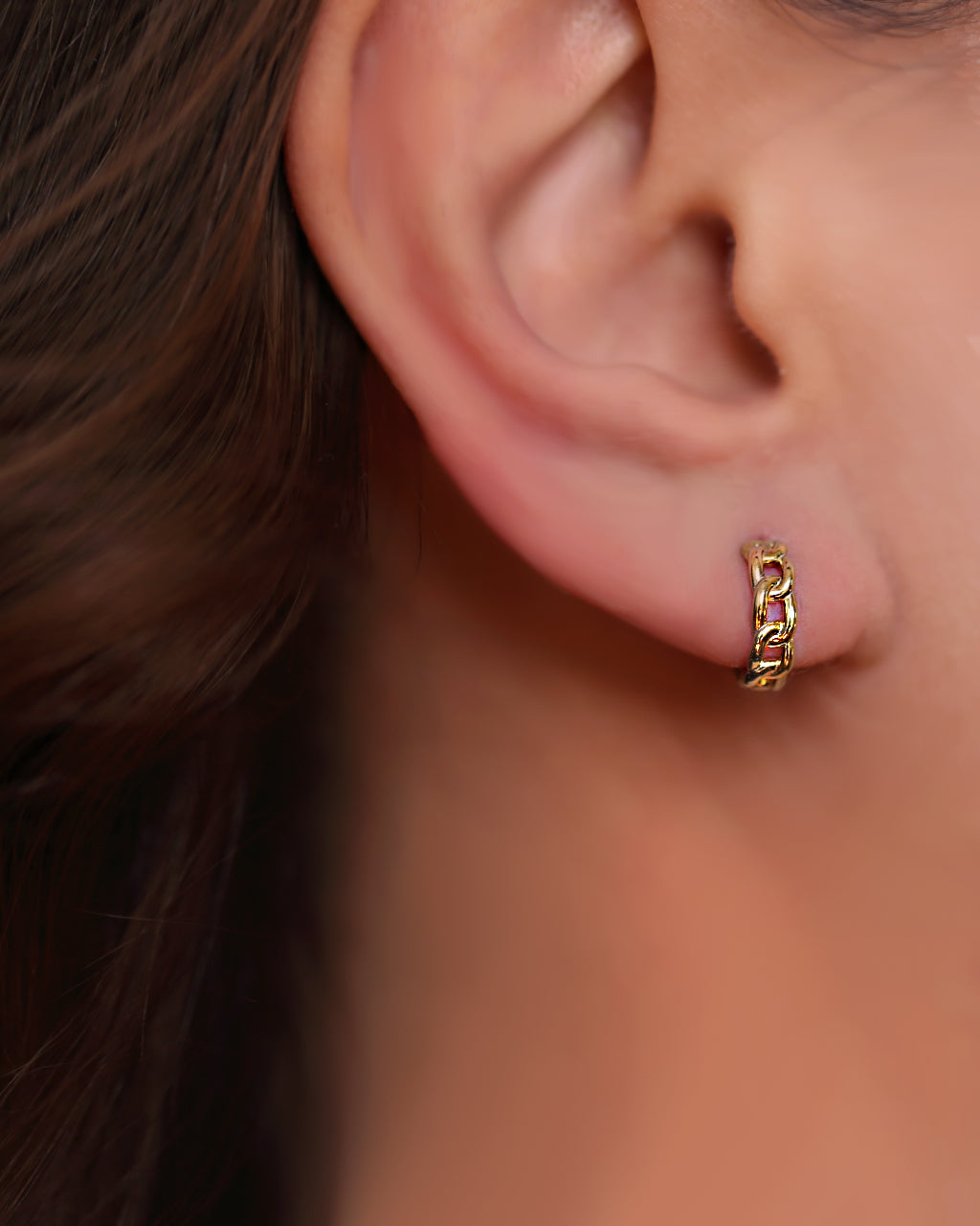 Gold chain huggie hoop earrings