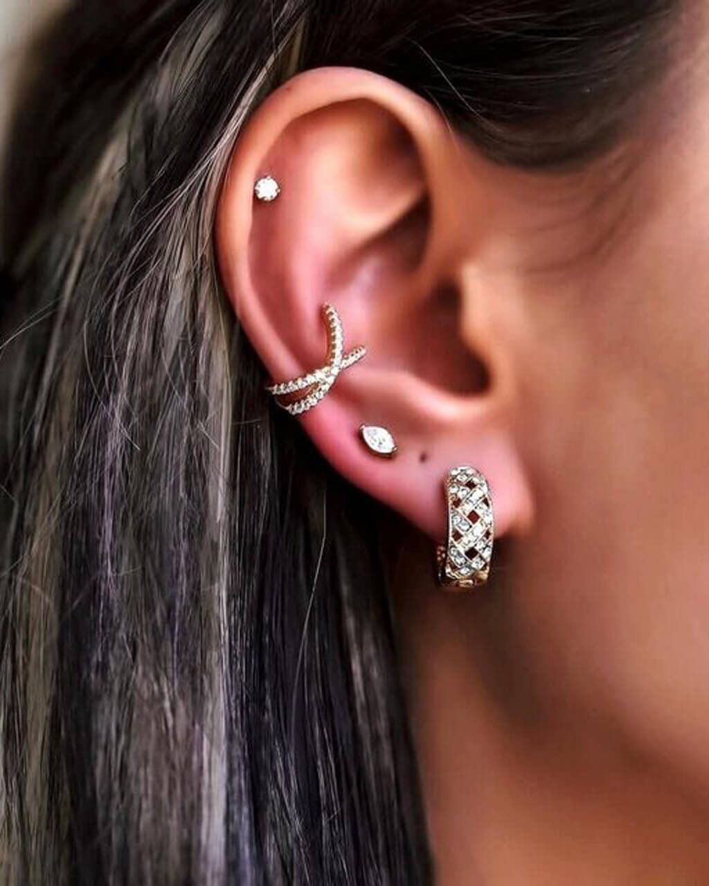 Criss Cross -X- Ear Cuff Earring