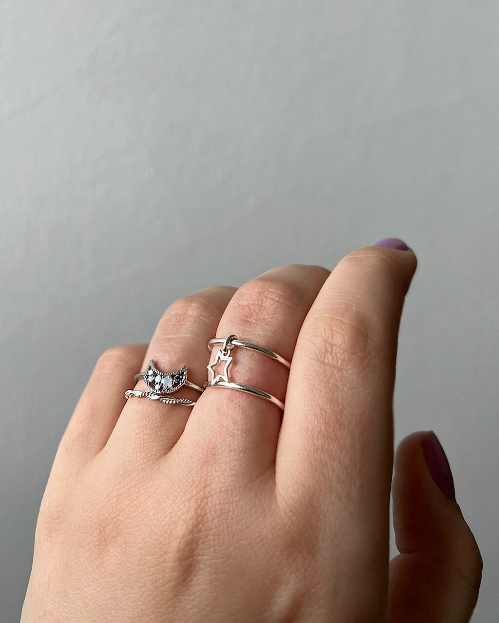 Star charm ring