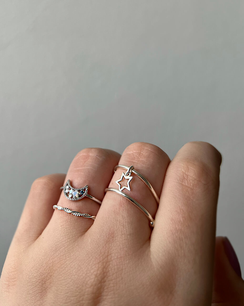Star charm ring