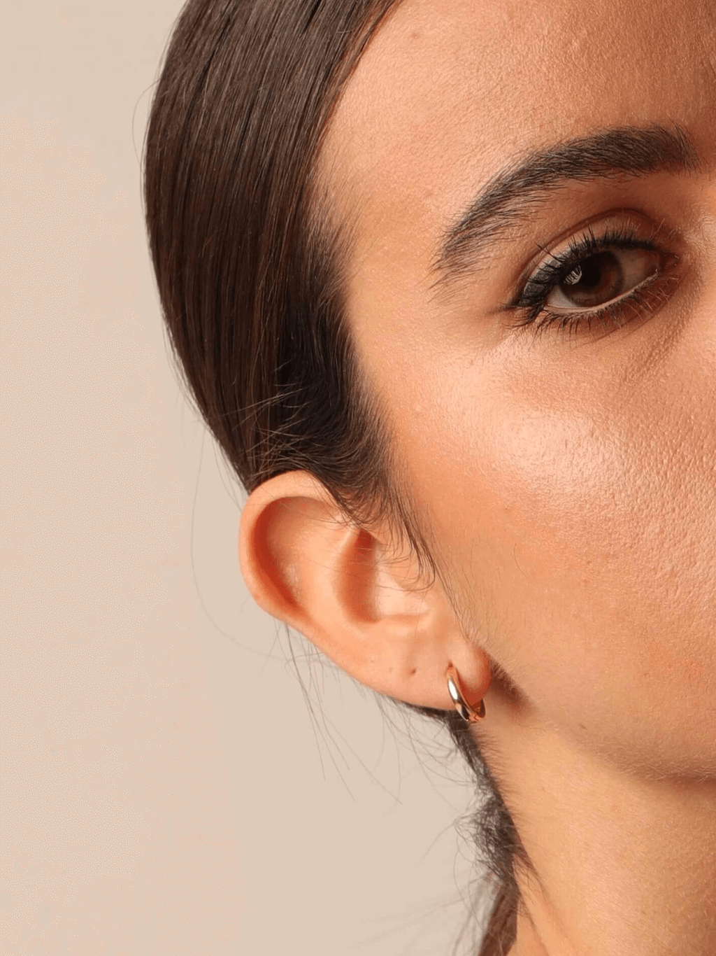 Huggie hoop earrings