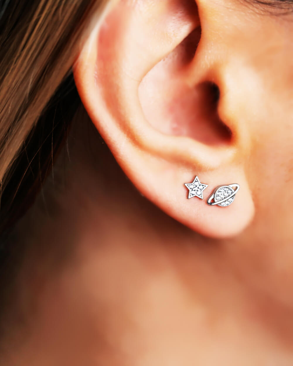Cosmos ear stud set