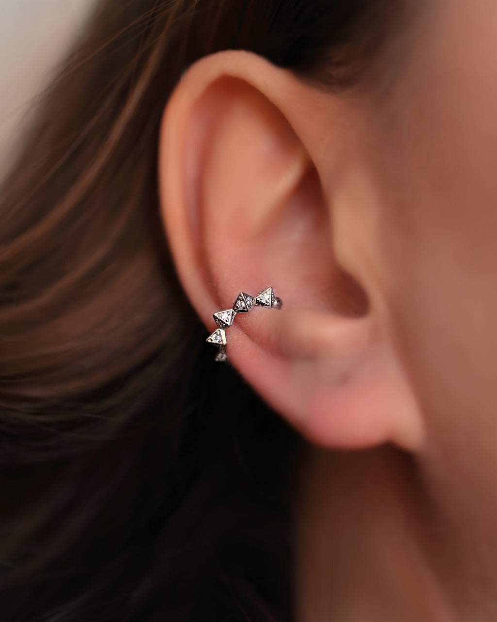 Silver Pyramid ear cuff, spike ear cuff