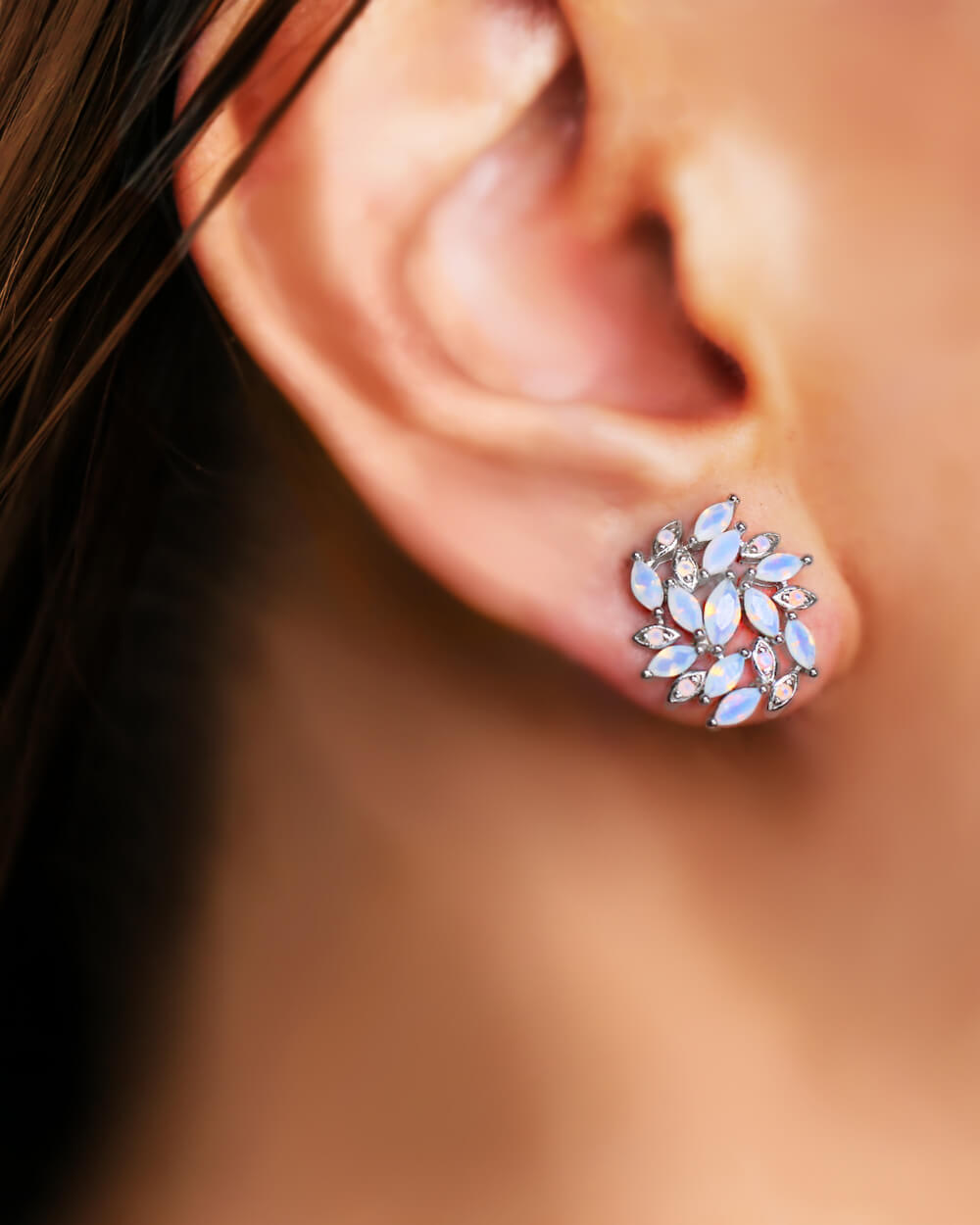 Silver earrings with opals