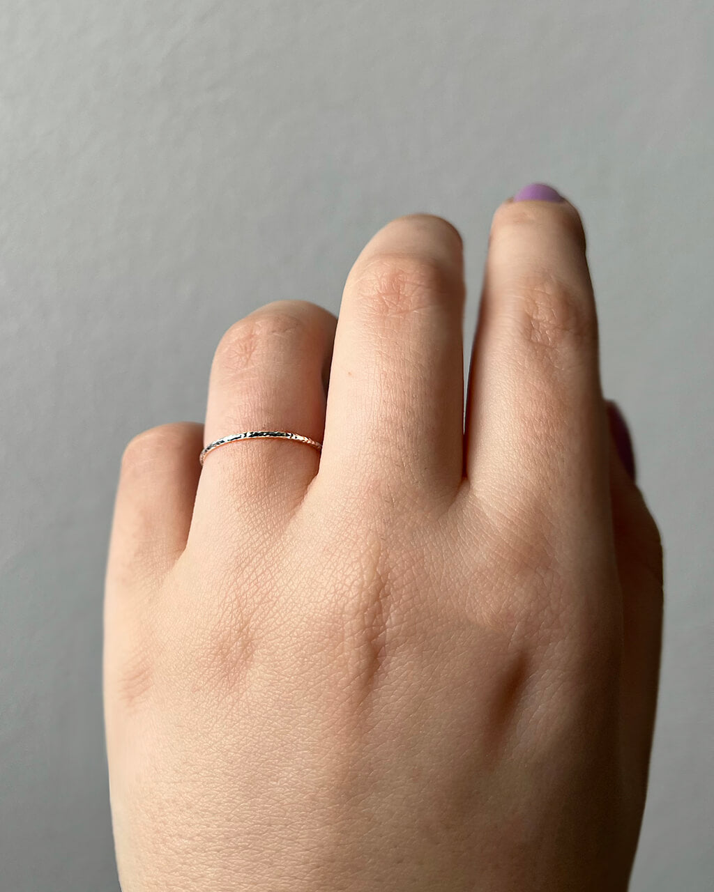 Thin stacking ring